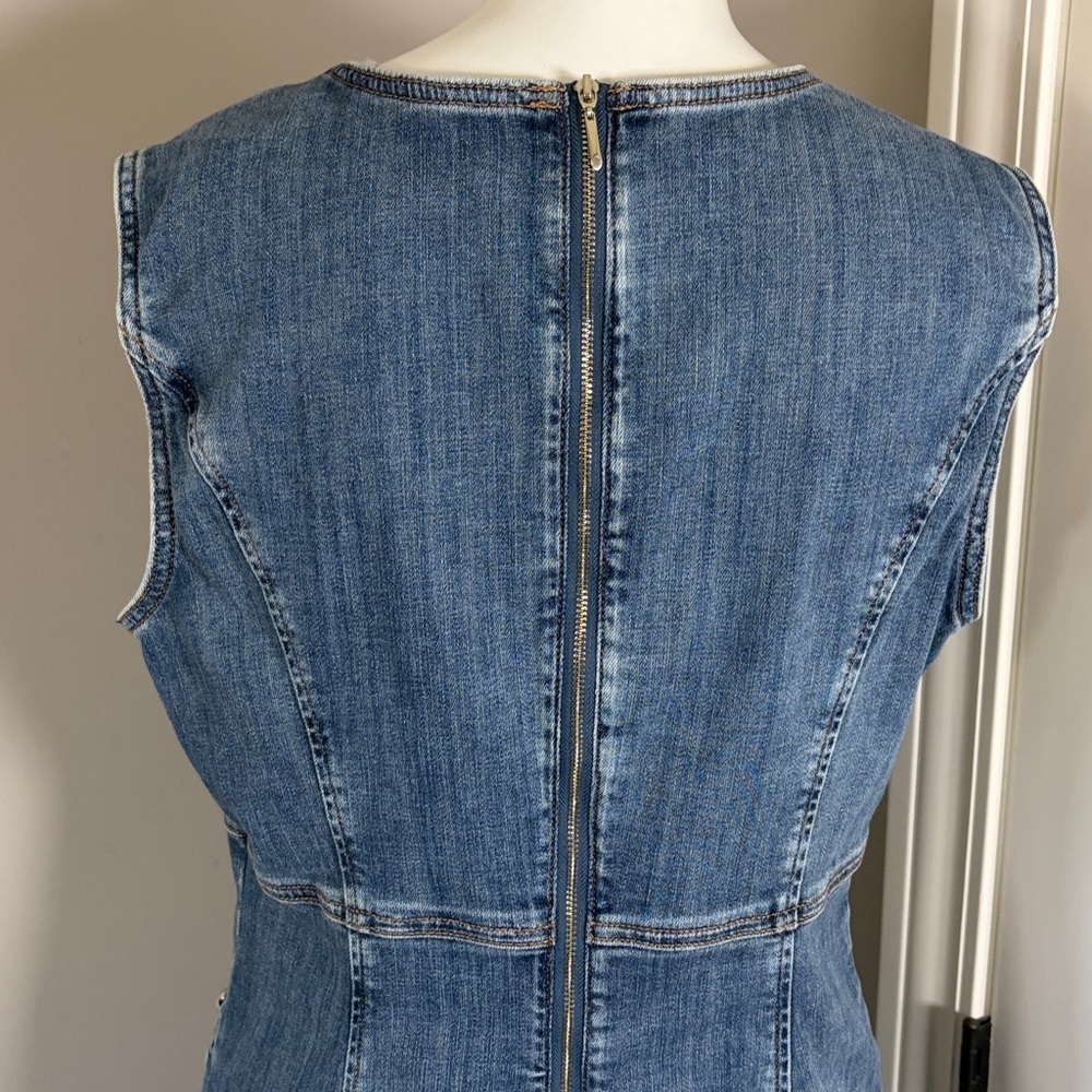 White House Black Market Sleeveless Denim Sheath Dress Scoop Neck Back Zip Sz 14 - Picture 11 of 16